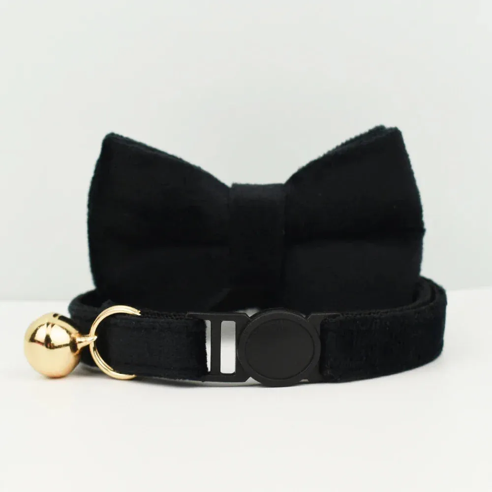Velvet Cat Collar with Adjustable Safety and Bell