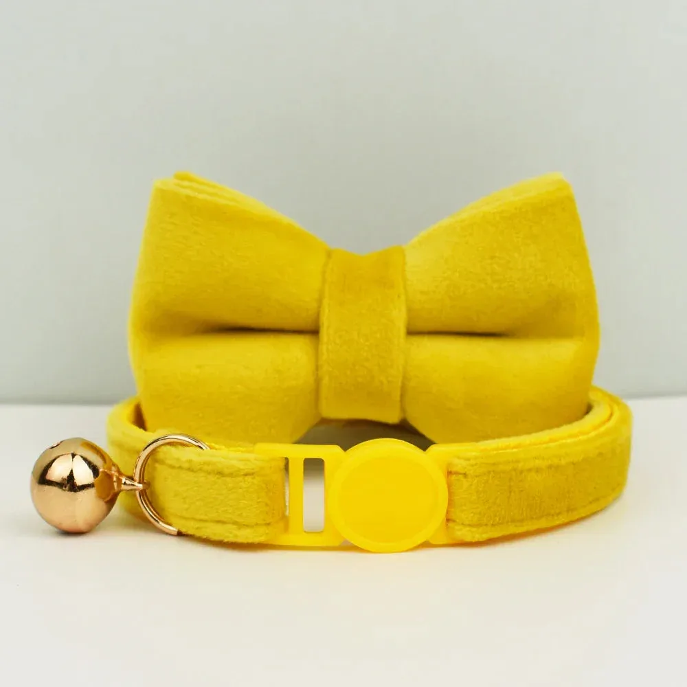 Velvet Cat Collar with Adjustable Safety and Bell
