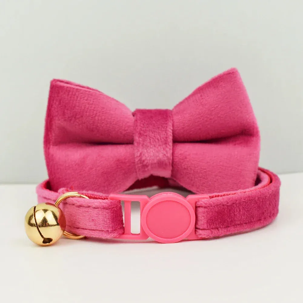 Velvet Cat Collar with Adjustable Safety and Bell